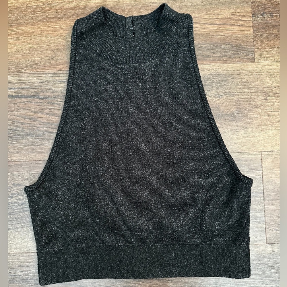 Victoria’s Secret Charcoal Sleeveless Knit Top Size M